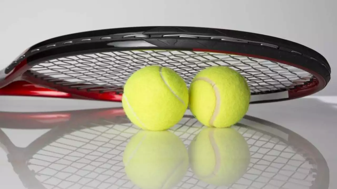 How much better is a $120 tennis racket than a $30 racket?